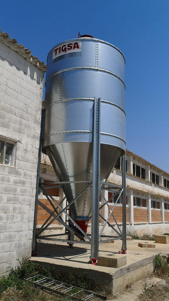 Silos métalliques pour le stockage d’aliments