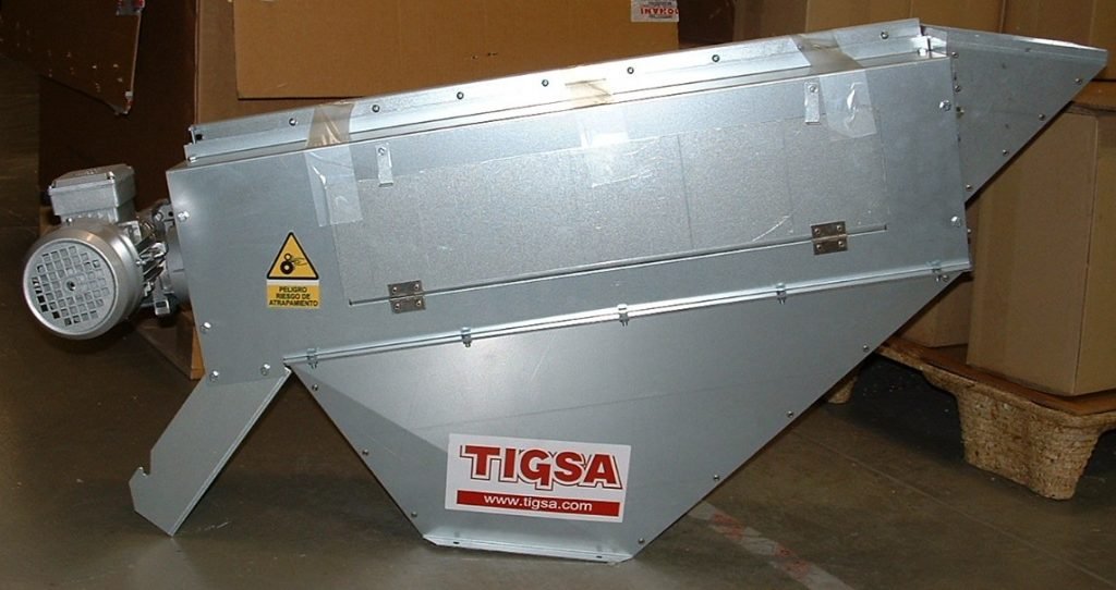 Sifter for feed
