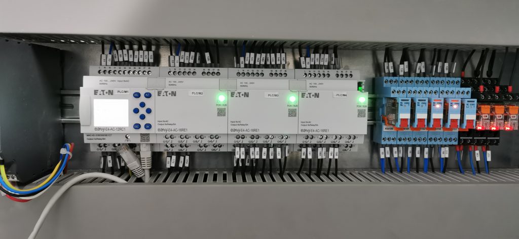 Comedero avícola de reproductoras de Canal